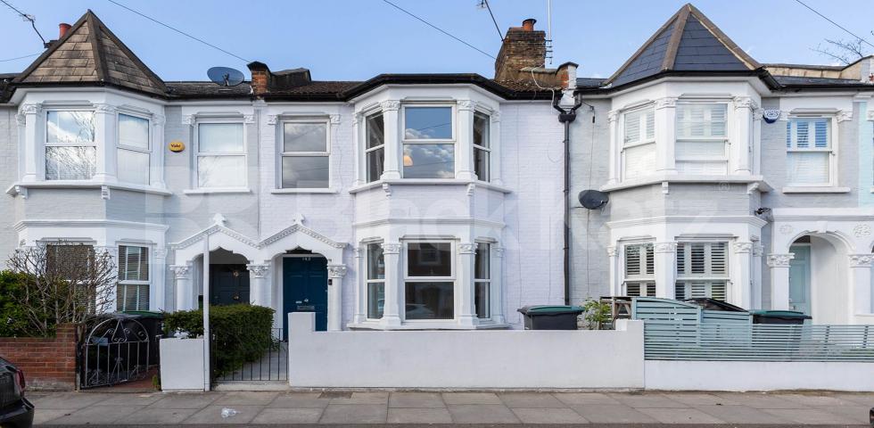 			NEW INSTRUCTION!, 1 Bedroom, 1 bath, 1 reception Flat			 Effingham Road, HARINGEY LADDER